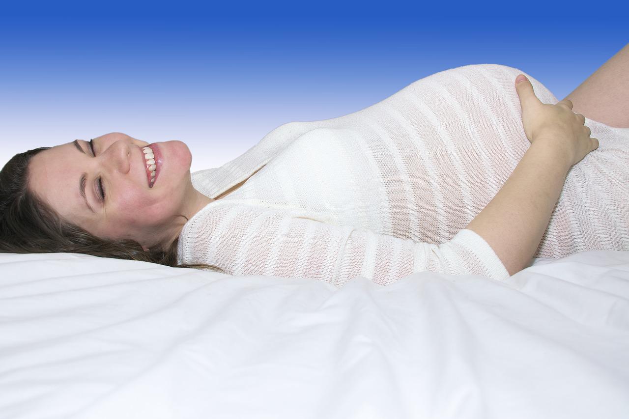 Posisi Tidur Ibu Hamil (sumber: pixabay.com)